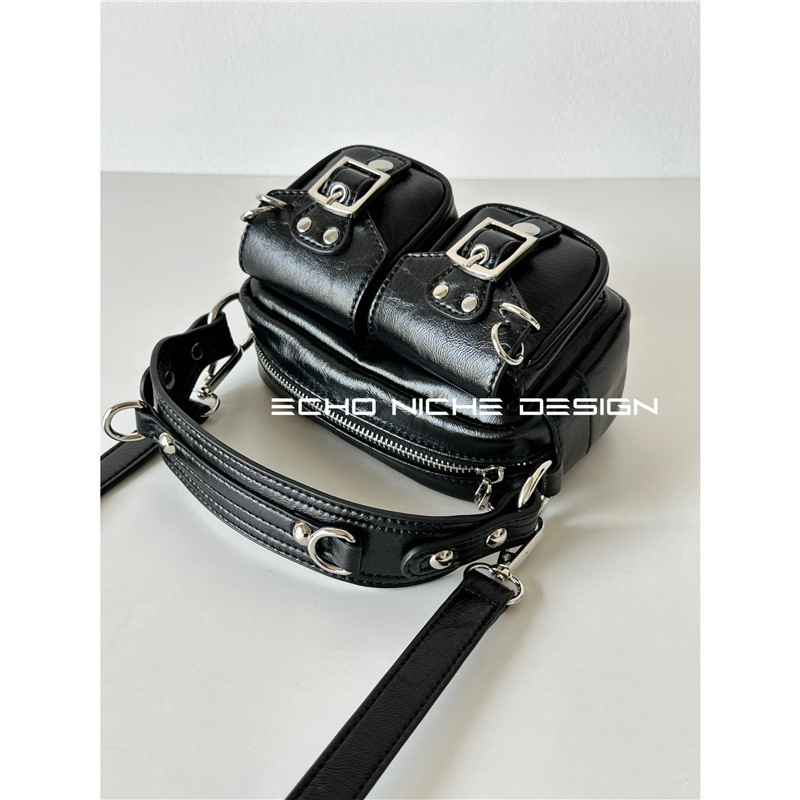 Autumn And Winter New Niche Design Functional Spicy Girl Dark Double Pocket Camera Small Square Single Shoulder Hand-Held Crossbody Bag