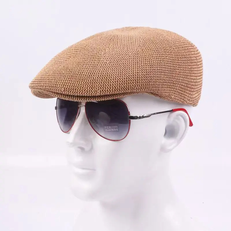 Summer Grass Weaving Breathable Mesh Hollow Berets Hat Men Women Casual sboy Caps Solid Unisex Retro Breather Painter Cap 250320