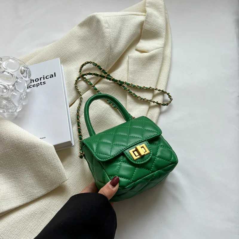 2025 Womens Fashion Mini Bag Versatile Crossbody Red Envelope High Grade Diamond Grid Chain Single Shoulder Small Square Y250319
