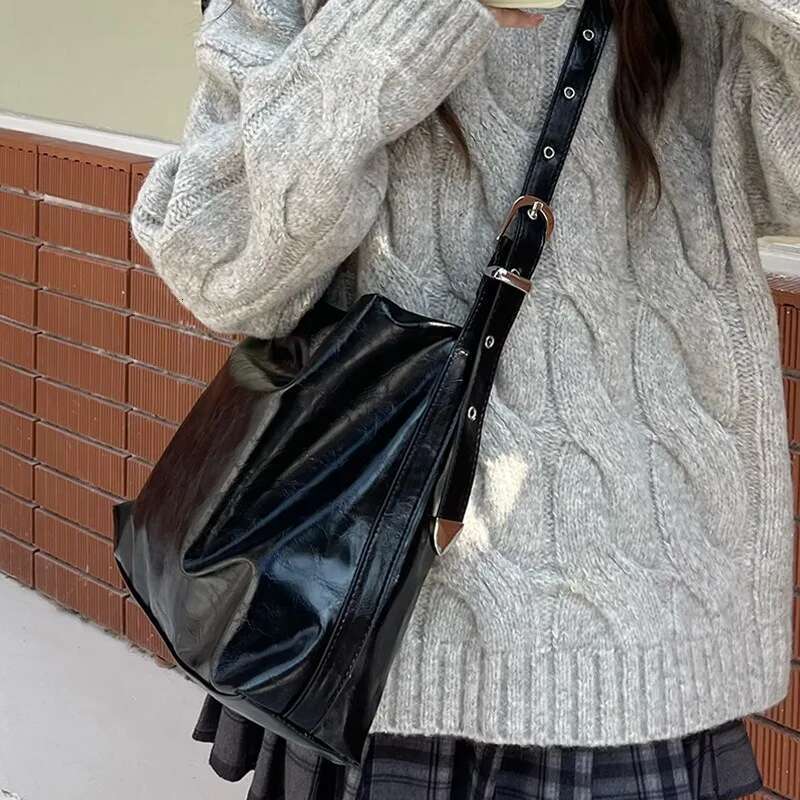 Large Women Handbag Designer Shoulder For Big Bucket Bag Female Rivets PU Leather Lady Totes Black