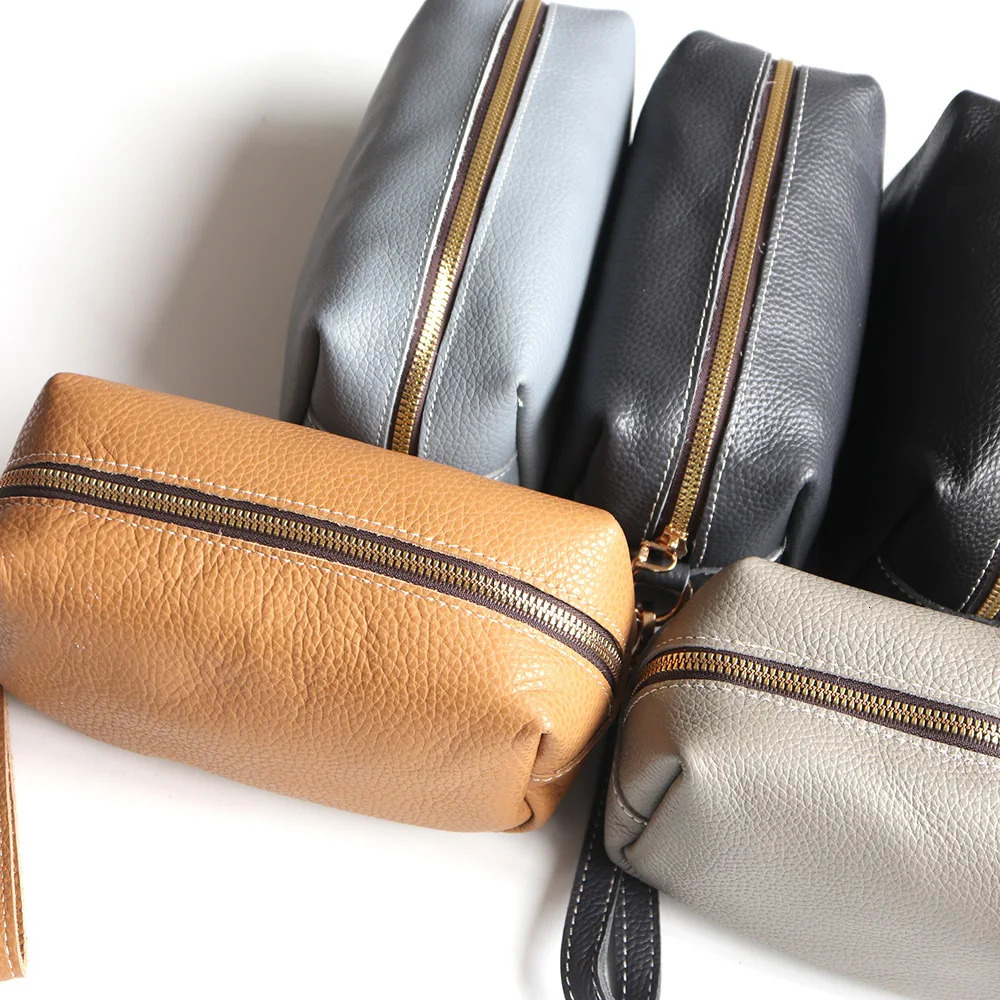 Genuine Leather Women Makeup Clutch Basg Personalize Letters Large Capacity Female Daily Pouch Bag Portable Zip Wash Bag 250314