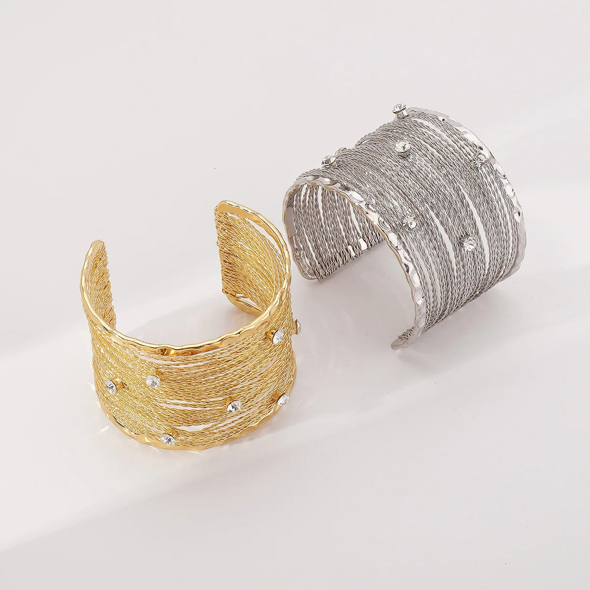 Vintage Multilayer Metal Wires Open Cuff Bangles for Women Exaggerated Punk Rhinestone Arm Bracelet Grunge Jewelry Steampunk 250320