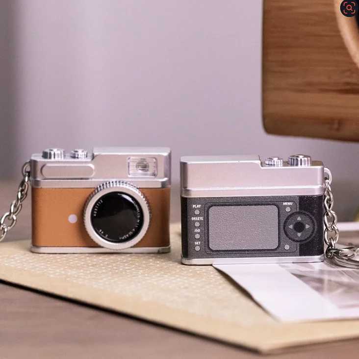 New Mini SLR Model Camera Keychain Car Key Ring LED Flashlight Colorful Key Chain Best Party Gift Jewelry Wholesale 17233XJ250319
