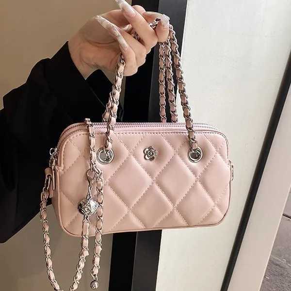 Xiaoxiangfeng Camellia Rhombus Crossbody Bag Womens 2024 New Fashion Versatile Shoulder Bag Commuter Handbag Y250319