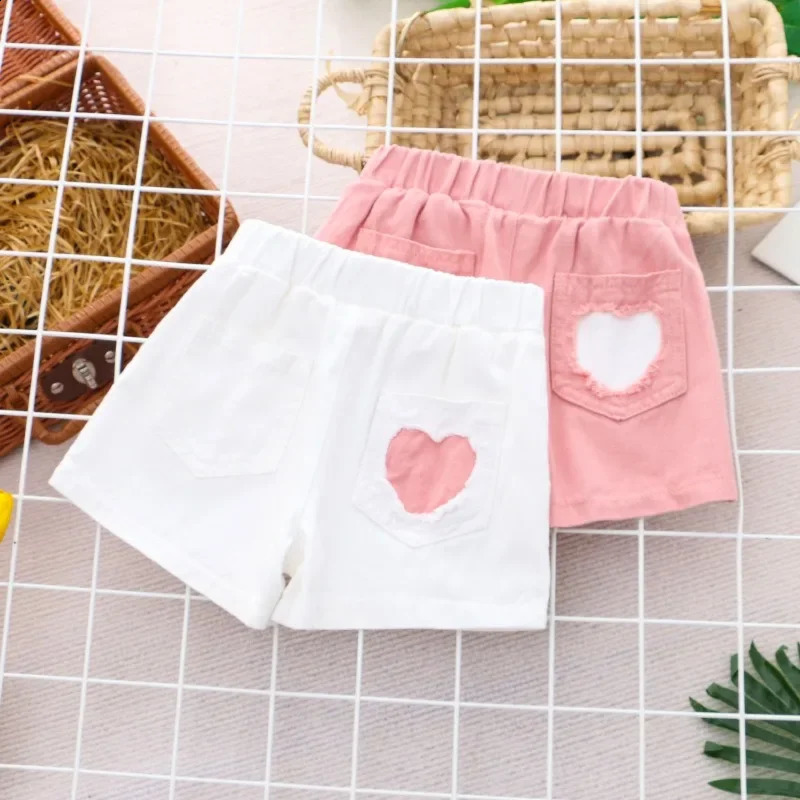 Children wearing pink childrens shorts baby cotton pants girls underwear cartoon casual for 36 years in the summer of 2025 250312
