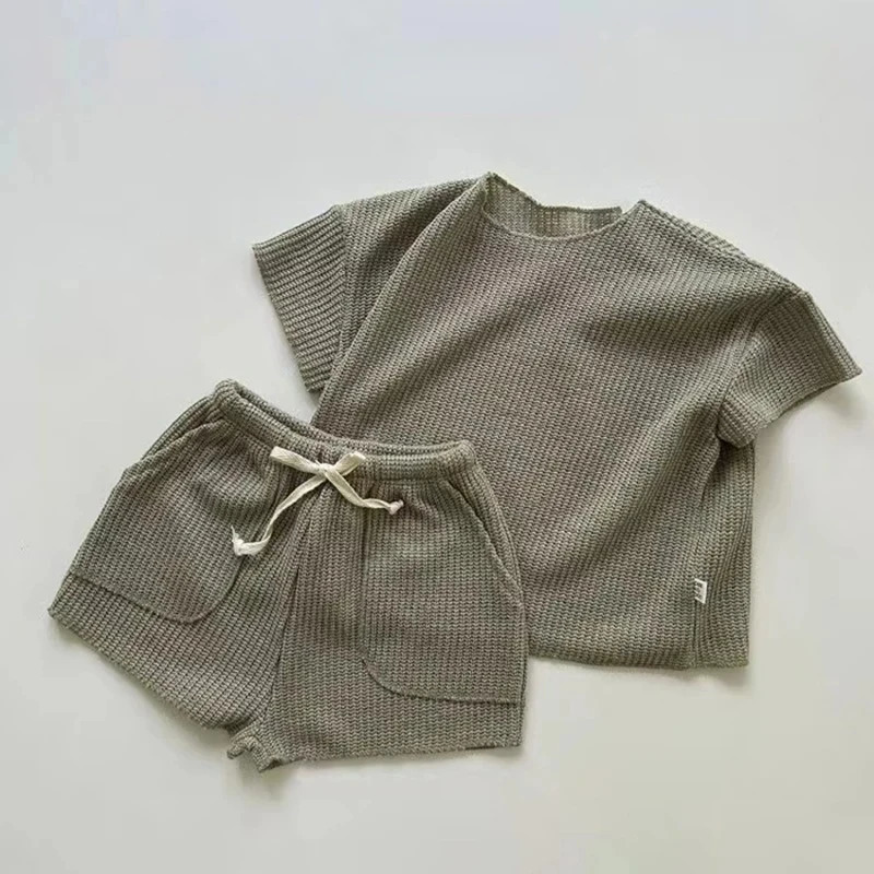 childrens clothing set spring and summer Tshirtshorts born baby casual jogging 2piece for children boys girls 250319