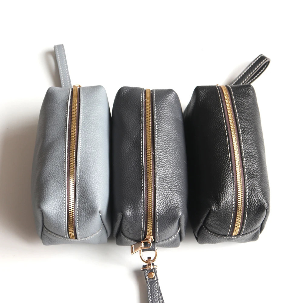 Genuine Leather Women Makeup Clutch Basg Personalize Letters Large Capacity Female Daily Pouch Bag Portable Zip Wash Bag 250314