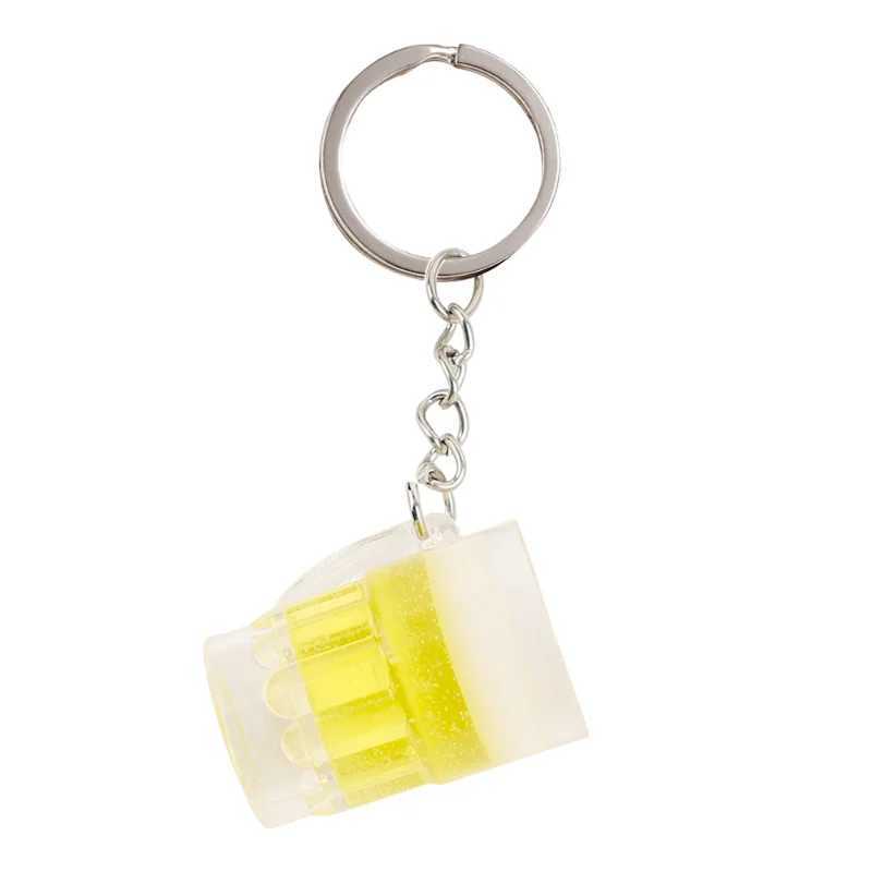 Simulated beer mug keychain for men couple resin simulated food handle keychain bag pendant jewelry accessories giftsXJ250319