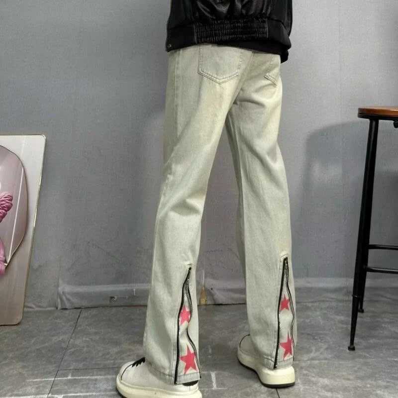 Mens printed denim pants loose straight legs on American streets slightly pleated pants designed with sensitive zipper bootsT250319