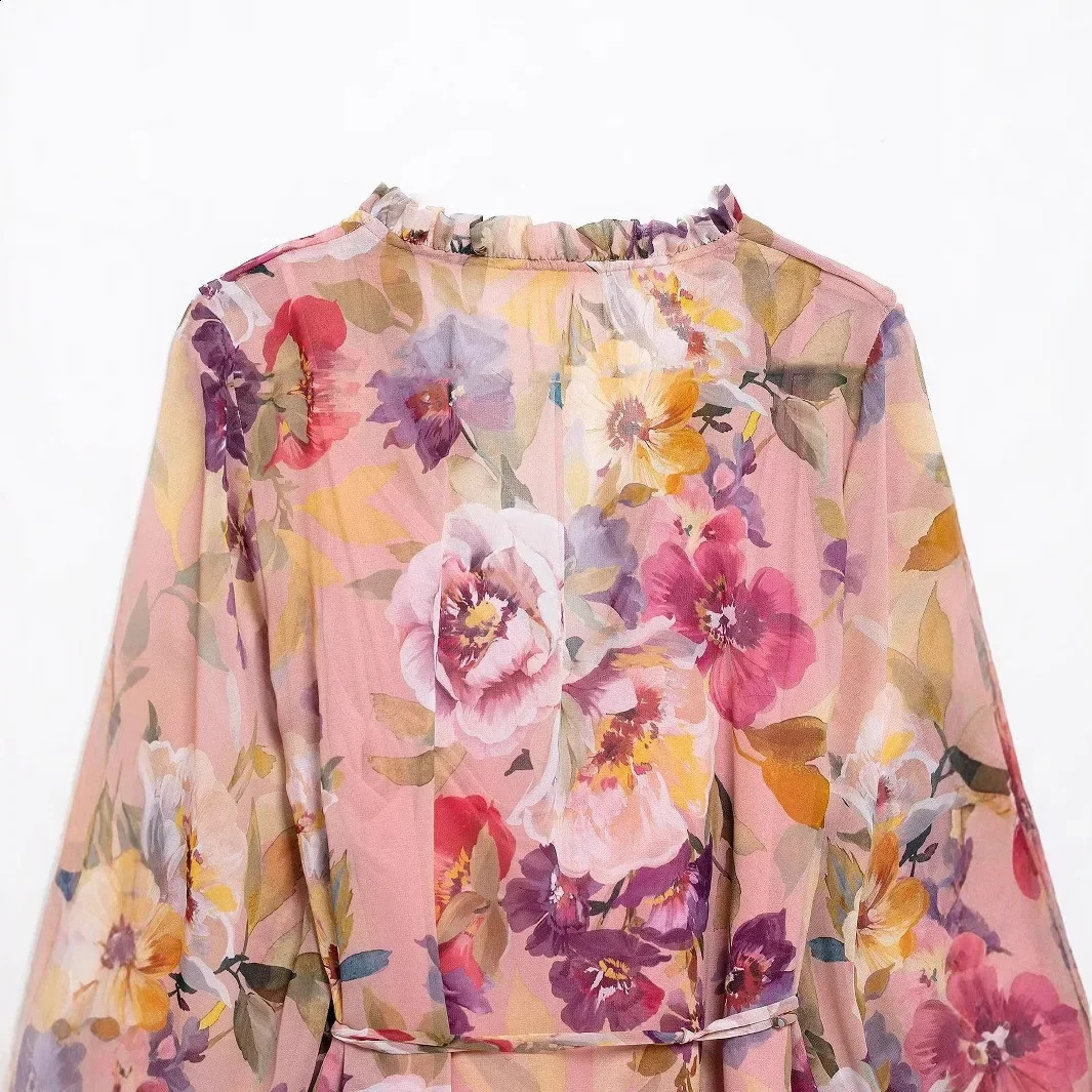 French printed laminated decorative womens clothing 2025 girl vacation Vneck fluffy sleeves waist pleated short skirt 250319