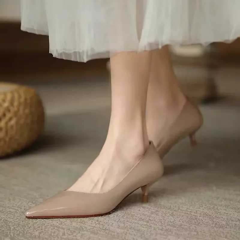 Womens dress shoes kitten H spring elegant dot toe warm pump cow patent leather warm shoes heel Tals Hauts Y250319
