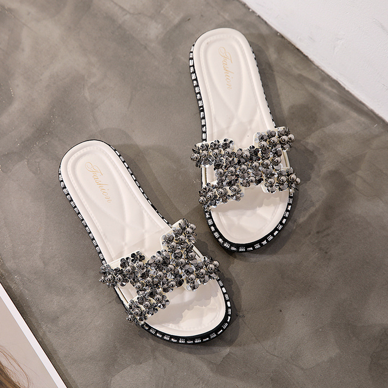 Designer Slippers Korean Version Slippers Women's Flat Shoes Summer Fashion Versatile Sandals Internet Famous One-piece Slippers Pearl Leaf Beach