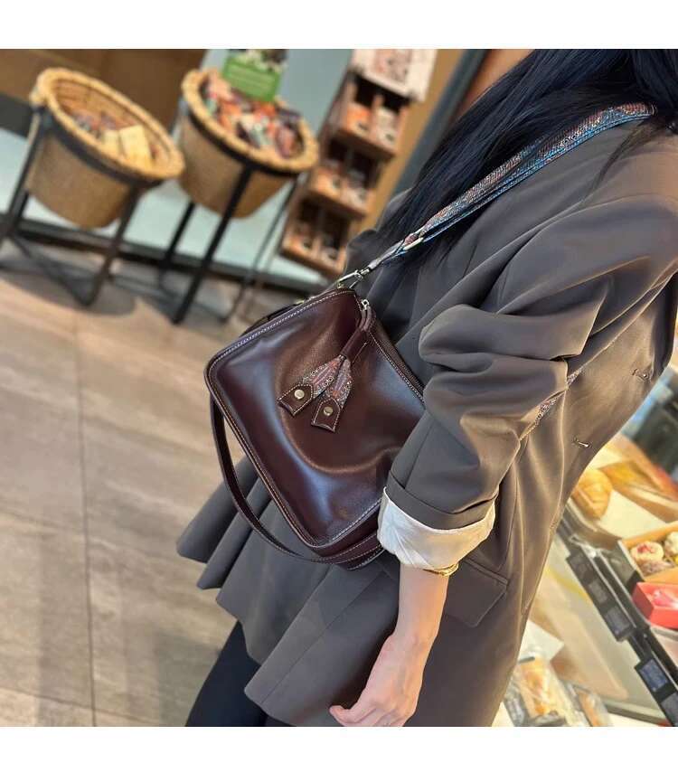 Women's Cowhide Genuine Leather Shoulder Bag Casual Designer Handbags Ladies Fashion Versatile Crossbody Bags For Female