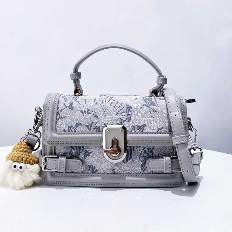 Embroidered square womens luxury designer handbag wallet 2024 new fashion moonlight treasure box shoulder ten font Y250319