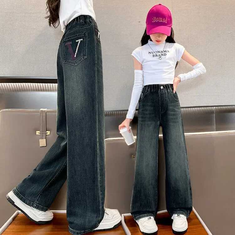 Spring Child wide leg jeans with letter pockets suitable for girls fashionable loose jeans children teenagers high waisted retro jeans TrousersT250326