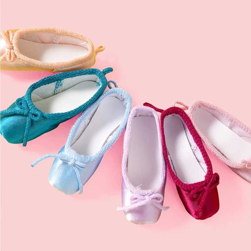 Ballet inspired keychain satin corner shoe pendant cute keychain satin alloy material keychain dance enthusiast Y08EXJ250319
