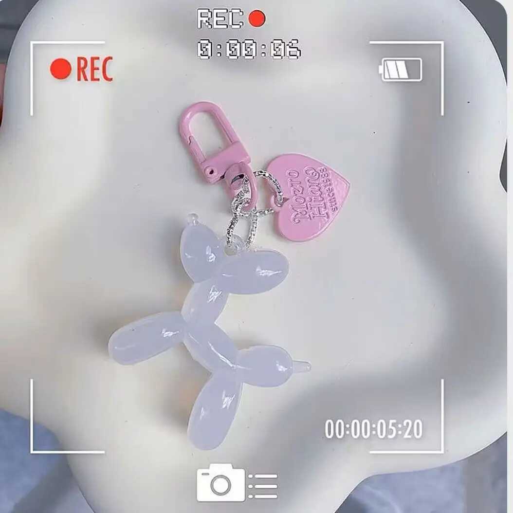 Cute acrylic cartoon balloon dog keychain female Y2k bag pendant couple car keychain jewelry gift decoration accessoriesXJ250319