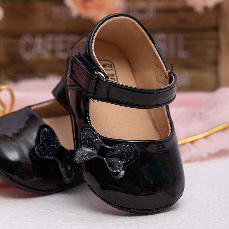 Adorable Baby Girl Mary Jane Shoes with Soft Soles and Bow Detail for borns and Toddlers - Casual Walking Flats 250319