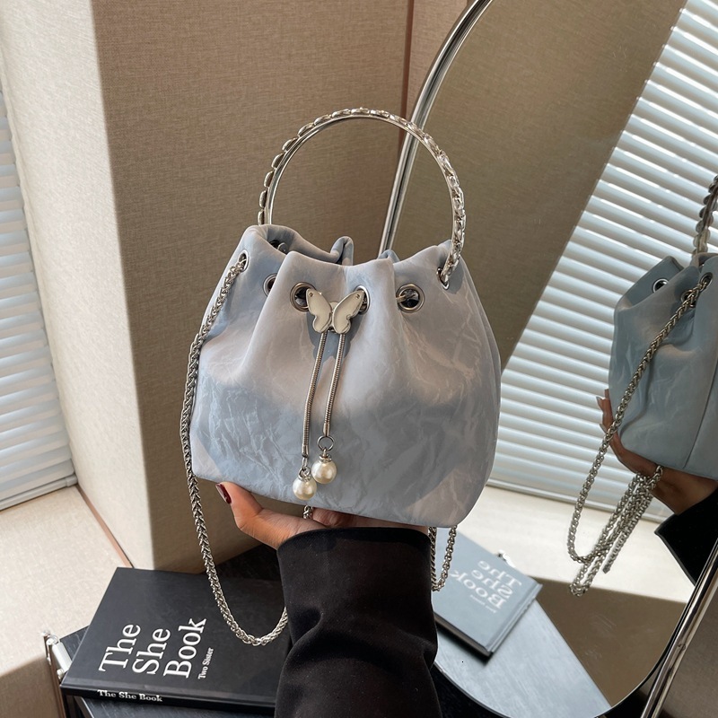 Small Niche Design Handheld Small For Women In The Summer Of fashion, New Fashionable And Trendy Chain Crossbody Bags, Commuting Bucket Bags Fashion S