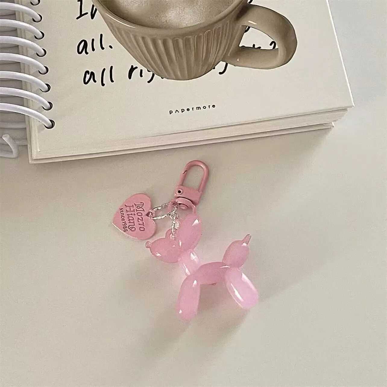 Cute acrylic cartoon balloon dog keychain female Y2k bag pendant couple car keychain jewelry gift decoration accessoriesXJ250319