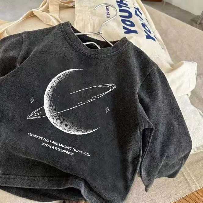 2025 vintage washed long sleeved T-shirt for boys made of pure cotton suitable for childrens cute and fashionable explosive street topsT250320