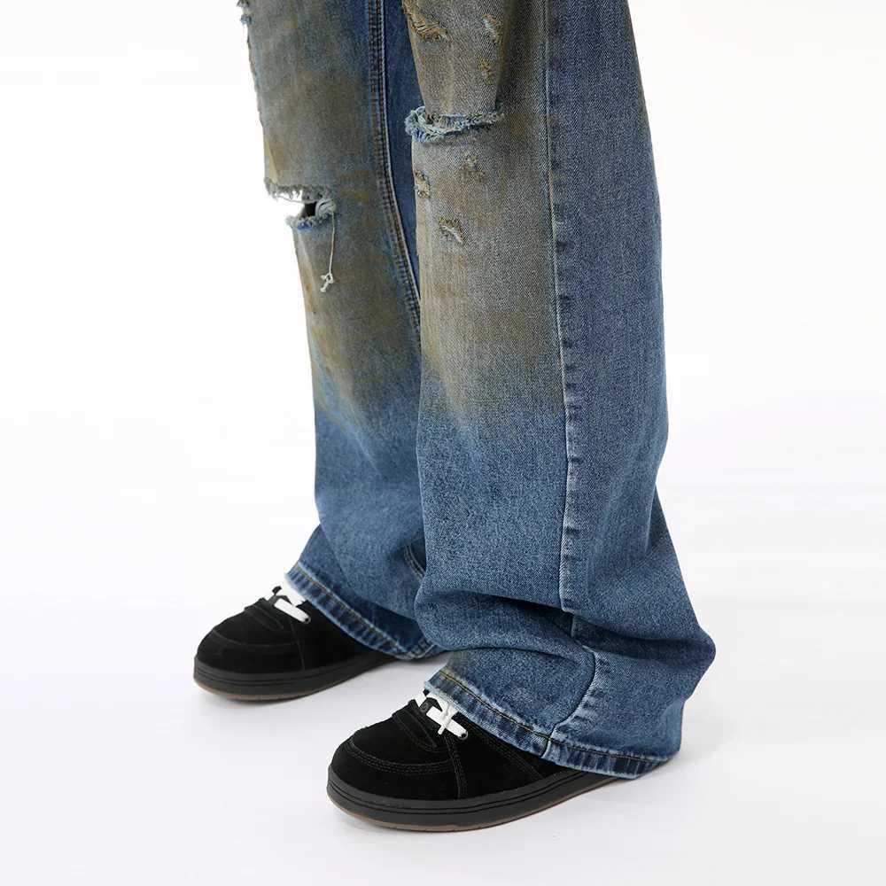 Retro Broken Harsh Wide Leg Denim Jeans Wear Hip Hop Spray Paint Printed Burst Jeans Mens Slim Trend 2025T250319