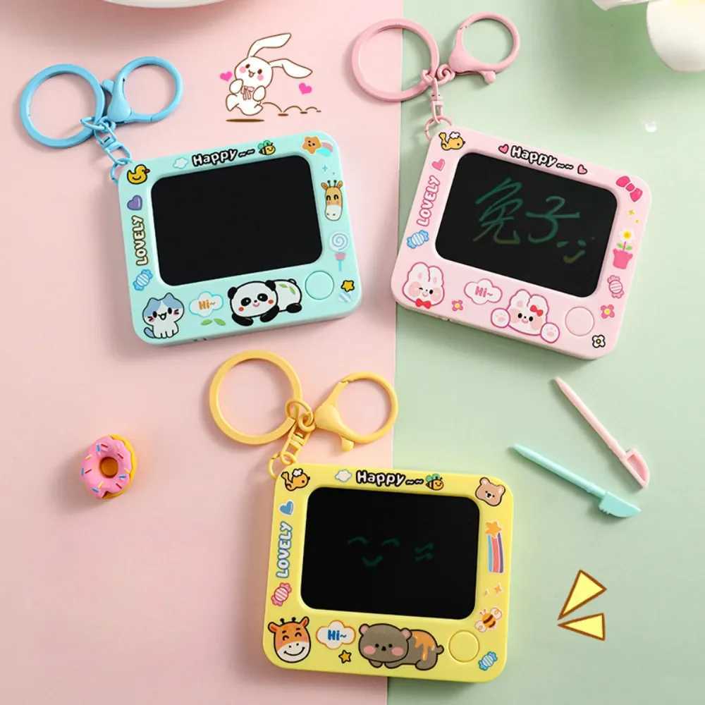 Creative mini graffiti board keychain one click cleaning DIY painting keychain student backpack pendantXJ250319