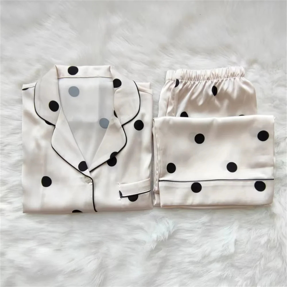 Ladies Long Sleeve Loose Pajama Ice Home Wear Pants Lapel Cardigan Silk Autumn And Winter Polka Dot Pajama Set 250320
