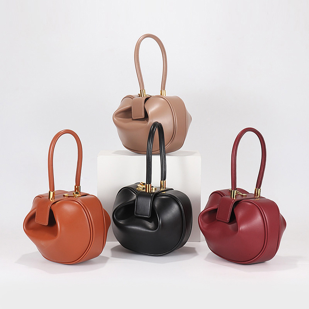 New Female Handbag With Niche Design Large Capacity High End Feel Genuine Leather Handbag One Shoulder Armpit Bag Spring And Summer Women S Bag Should