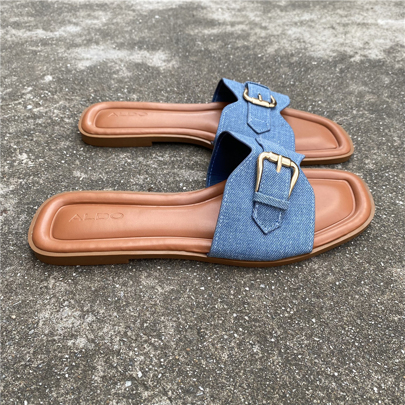 Designer Slippers Women's Sandal Casual Sandals Outdoor 2025 Summer New Fairy Style Matching Skirt Flat Beach Straight Drag