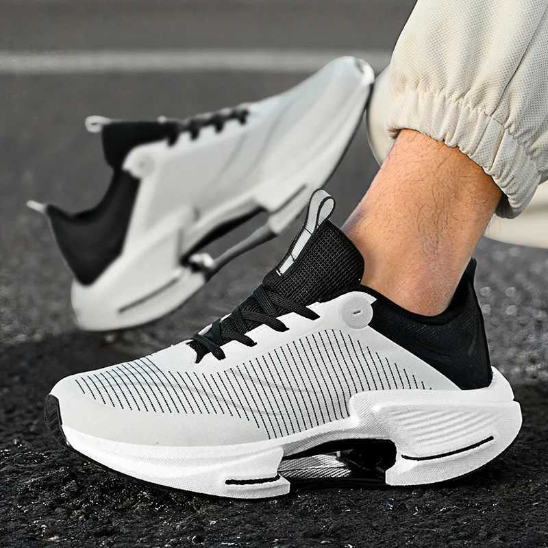 Tennis shoes mens mesh breathable pad field training soft casual sports shoes original outdoor sports running shoesW250320