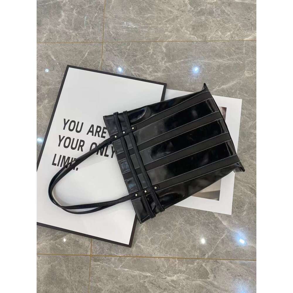 Vintage Large Capacity Tote Designer Color Block Leather Belt Buckle Underarm Handbag For Women Shopping Bag