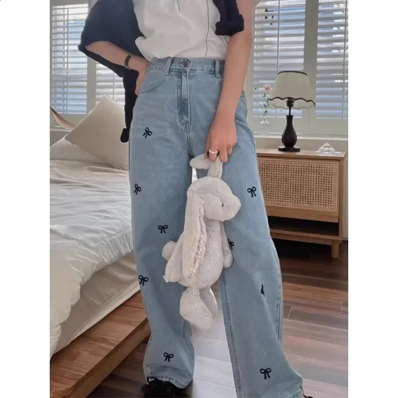 South korea Chic Spring Sense Bow Embroidered High Waist Slimming Wide Leg Mopping Jeans Trousers Women 250319