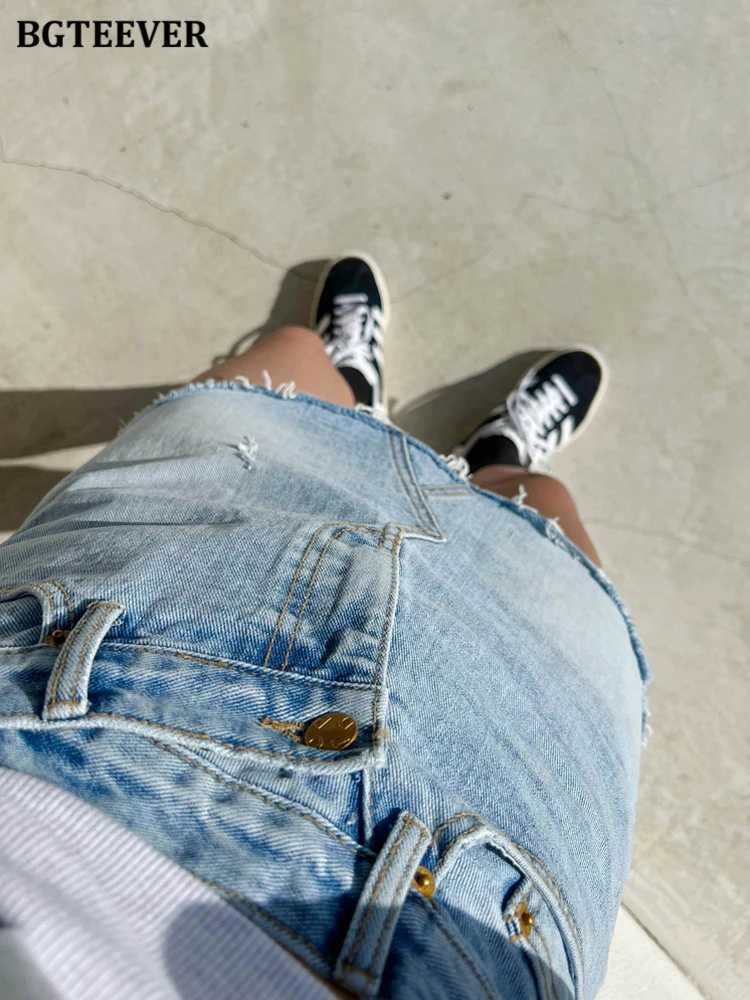 BGTEEVER Fashion Edge Button Womens Denim Skirt Fashion High Waist Pocket Tassel Hem Fe Jeans Skirt Spring/SummerXJ250320