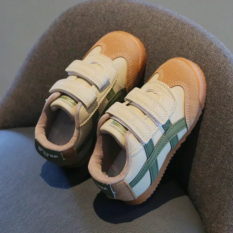 Childrens running sports shoes autumn fashion casual walking baby boys and girls breathable soft childrens 250319