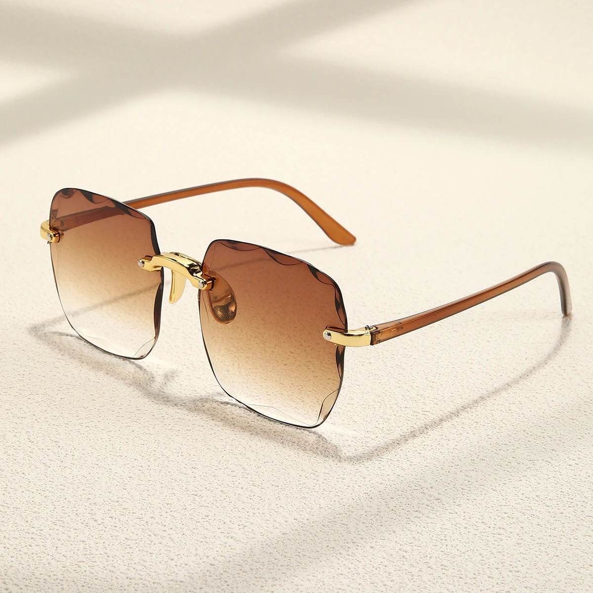 1PC Retro Frameless Trimmed Square Fashion Glasses Ladies Gradient Glasses Outdoor Travel Sunglasses 250320