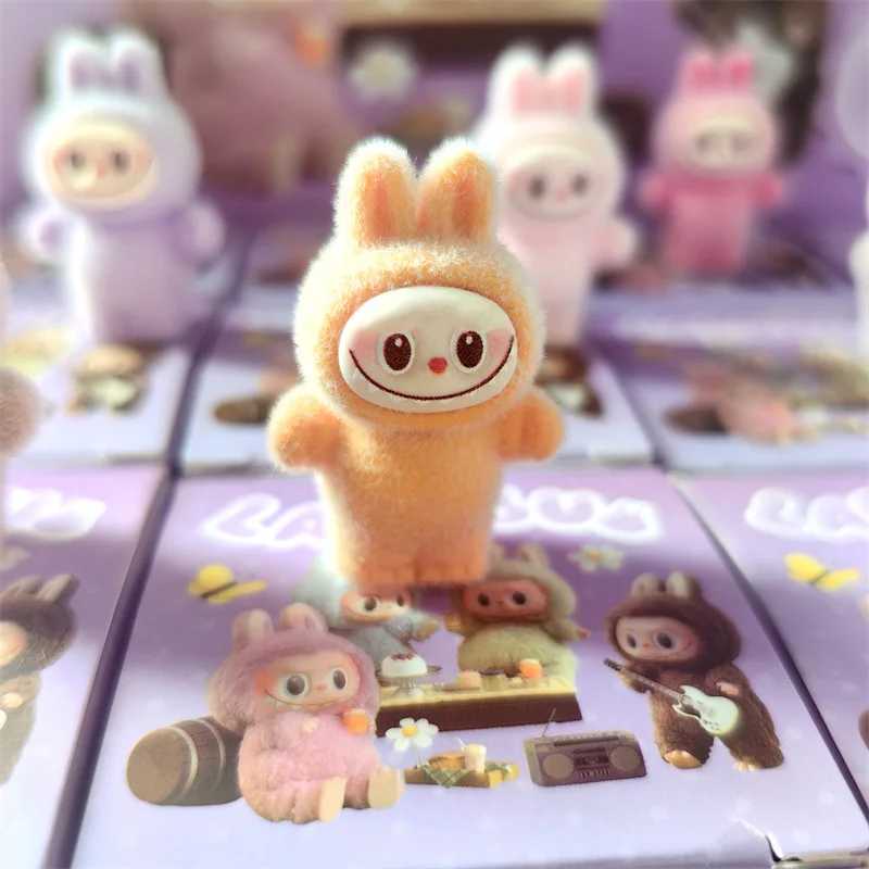 Resin Labubu plush pattern cute bead blind bag desktop decoration pendant 4cm mini doll keychain blind boxXJ250319