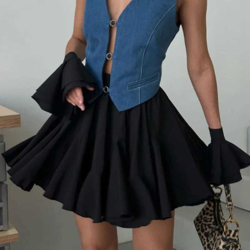 White Ruffles He Mini Skirts Fashion 2025 Women High Waist Pleated Fluffy A-Line Skirt Summer Loose Comte Fe ClothesXJ250320