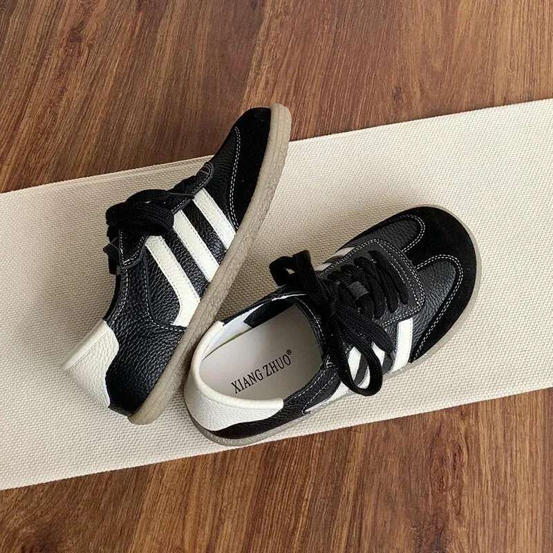 New 2025 With Box Designer shoes sneakers Leather German Training Shoes Wolf Leather Women's Everyday Shoes Student Style Everyday Soft Sole Flat
