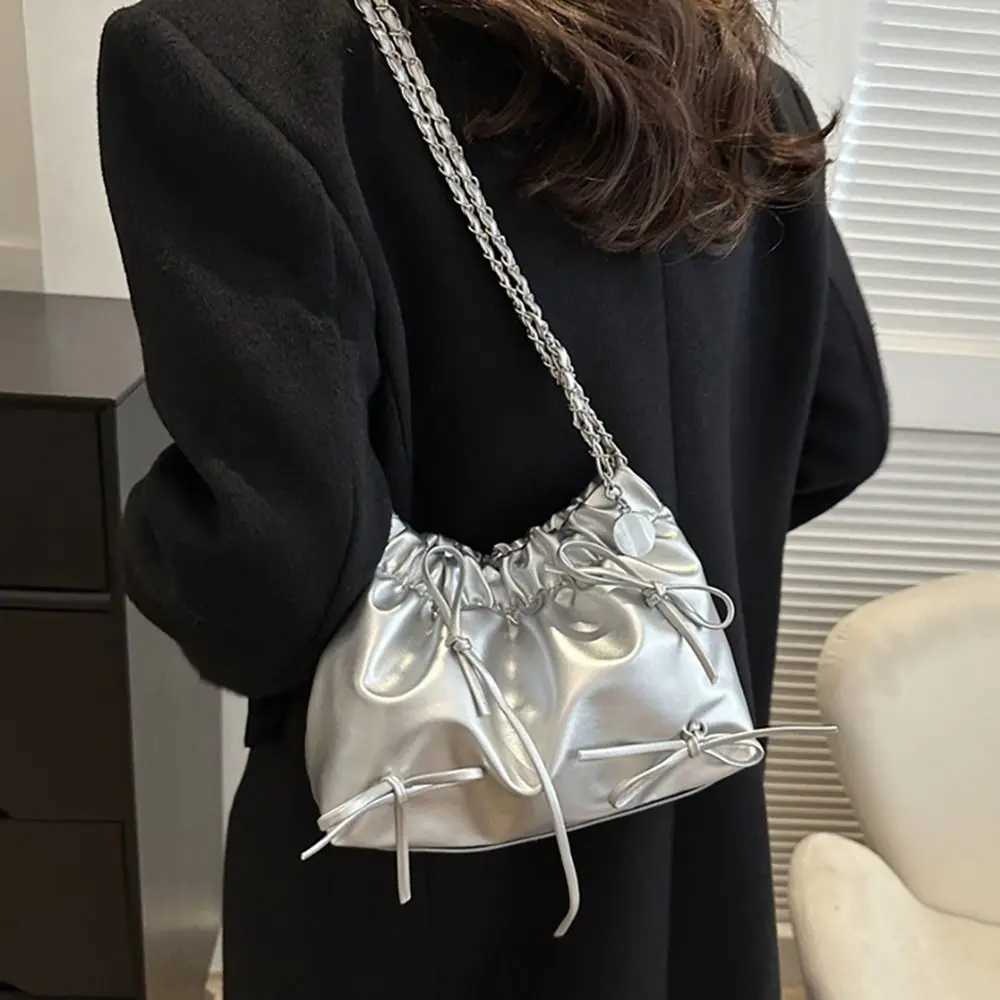 Womens shoulder bag single-sided pleated design handbag PU leather plain weave bag womens small casual plain weave bucket bag Y250319