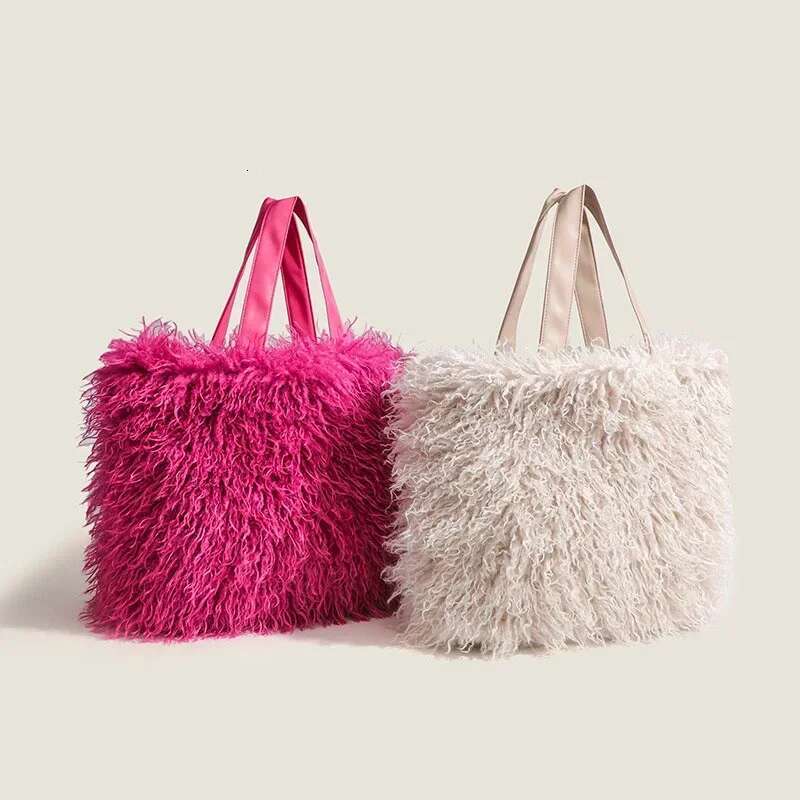 2025 Girl Large Capacity Tote Women's Vintage Plush New Korean Fashion Solid Color Handbag Imitation Fur Casual Work Bag