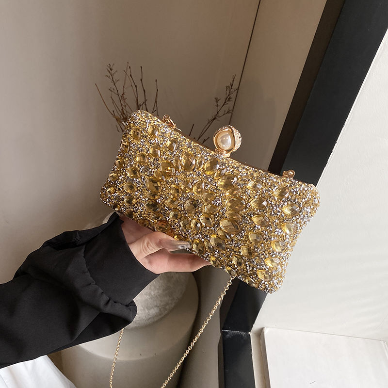 shiny and trendy 2025 casual new single shoulder crossbody bag sparkling diamond studded fashionable chain armpit bag