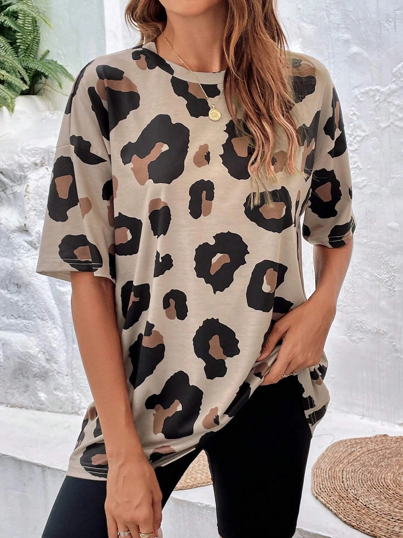 Summer Fashionable Leopard Print Oversized Round Neck Womens Basic T-Shirt Short Sleeve Mens T-shirt Tops Tee 250320