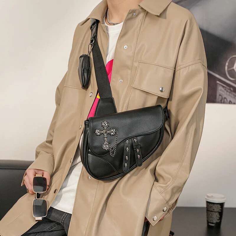 Fashion Rivet Saddle Men Crossbody Bags Brand Design Flap Shoulder Hip Hop Men's Chest Bag PU Leather Handbags