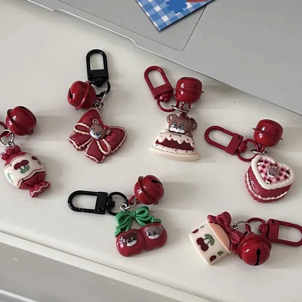 Vintage Berry Red Cartoon Bear Resin Keychain Cute Bear Cake Cherry Bell Keychain Womens Bag Charm Earphone Pendant Small GiftXJ250319