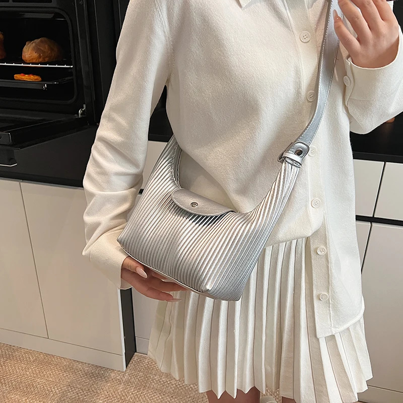 LEFTSIDE Fold Small Pu Leather Crossbody Bag for Women Korean Fashion Travel Tote Bag Females Handbags and Purses 250318