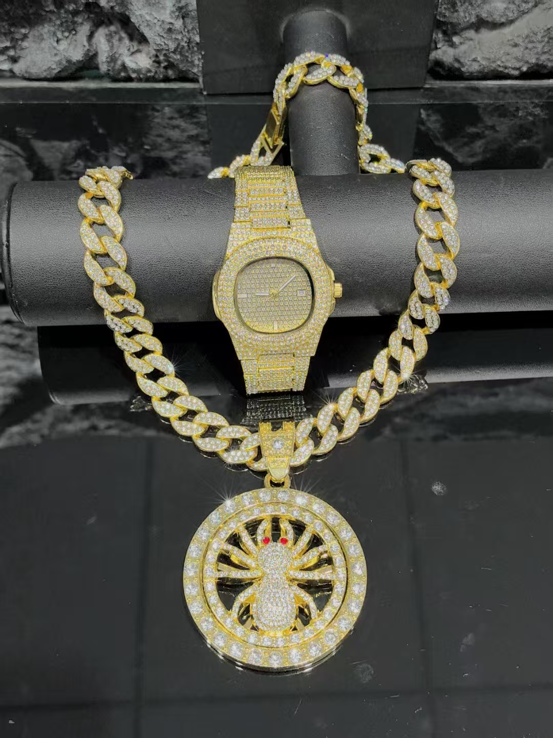 Victorian style gold chain jewelry ruby Roman numerals disc mother-of-pearl set spherical pendant