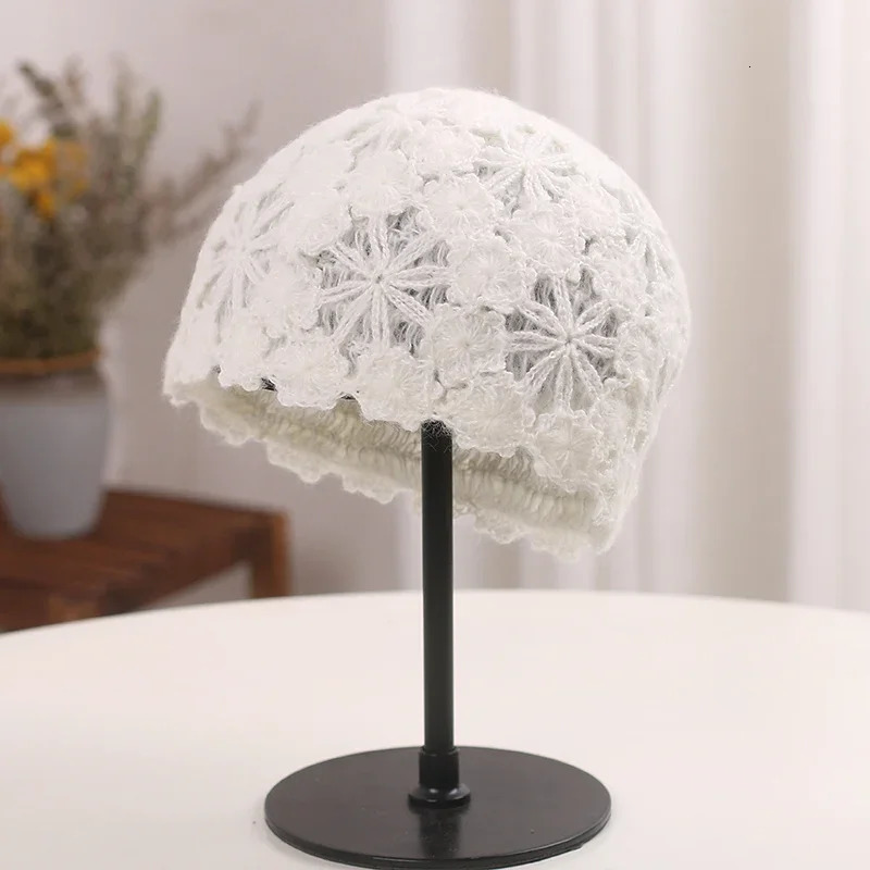 Chic Knitted Hat Winter Womens Retro Literature Art Crochet Flower Hollow Out Cap Women Fashion Beret Woolen Cap Japanese Style 250320