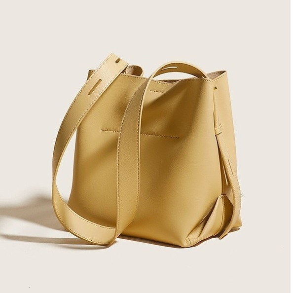 Large Capacity Exquisite Niche Light Luxury High End Feeling Water Bucket Genuine Leather Women S Tote Bag Shoulder Bags