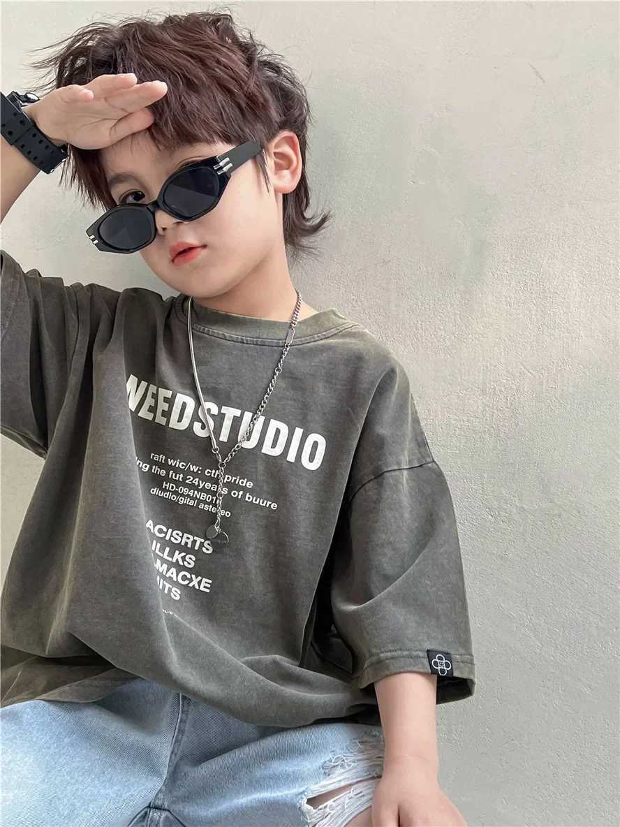 Summer 2025 pure cotton short sleeved simple trendy letter fading wearing half sleeved T-shirt for boys and girls fashionableT250320